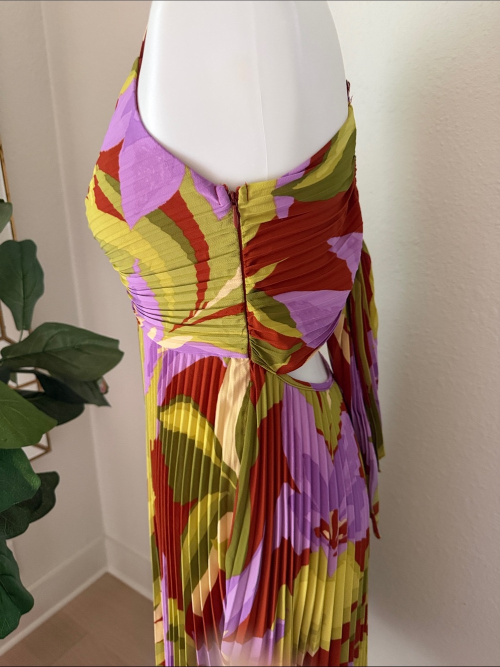 Astr Floral Pleated Spaghetti-Strap Mini Dress - Picture 6 of 7